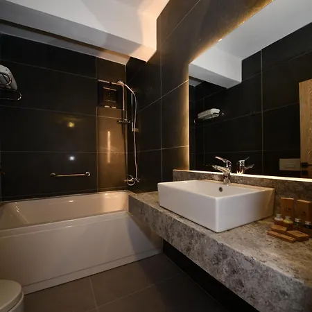 1774 Kazdagi Termal Hotel Gure