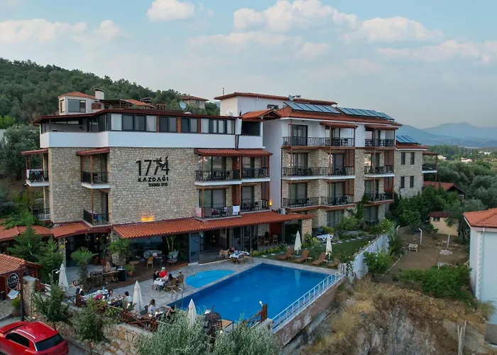 1774 Kazdagi Termal グレ